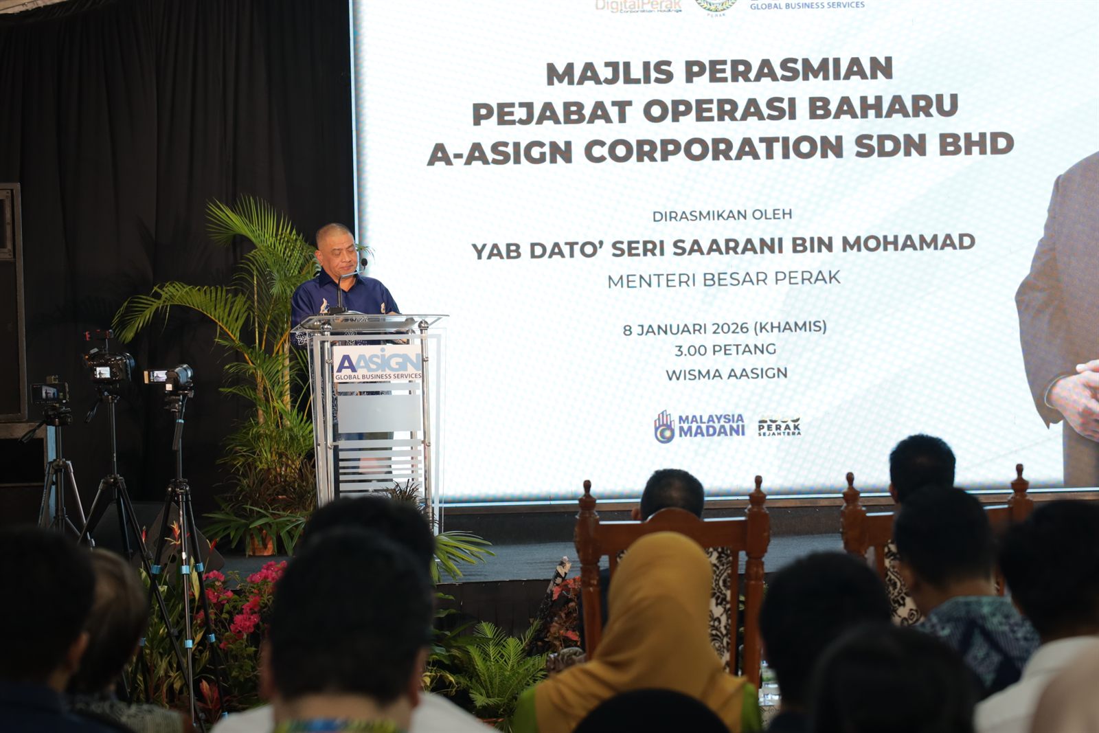 Menteri Besar Perak delivering the keynote address