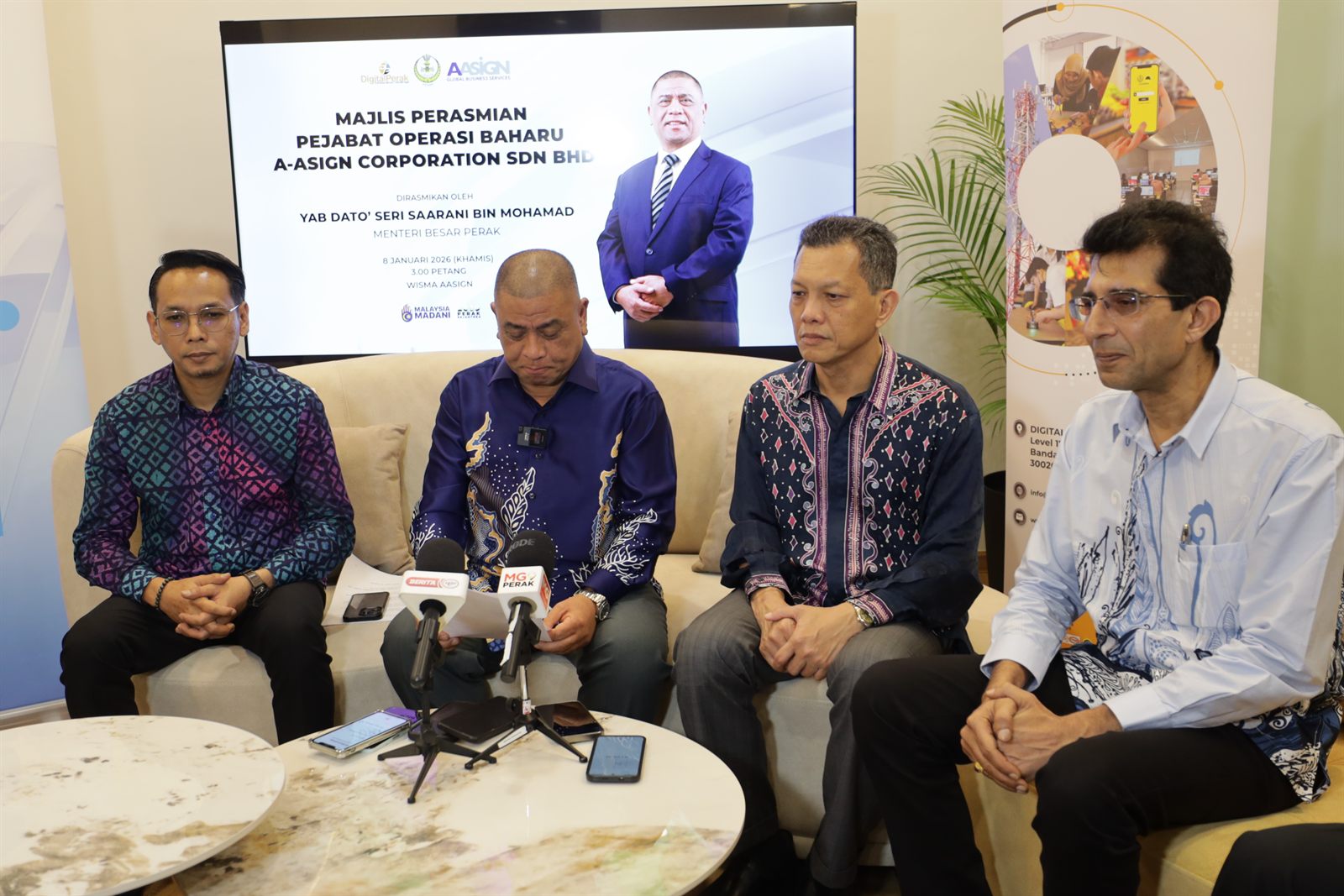 Press and media engagement session following the ceremony