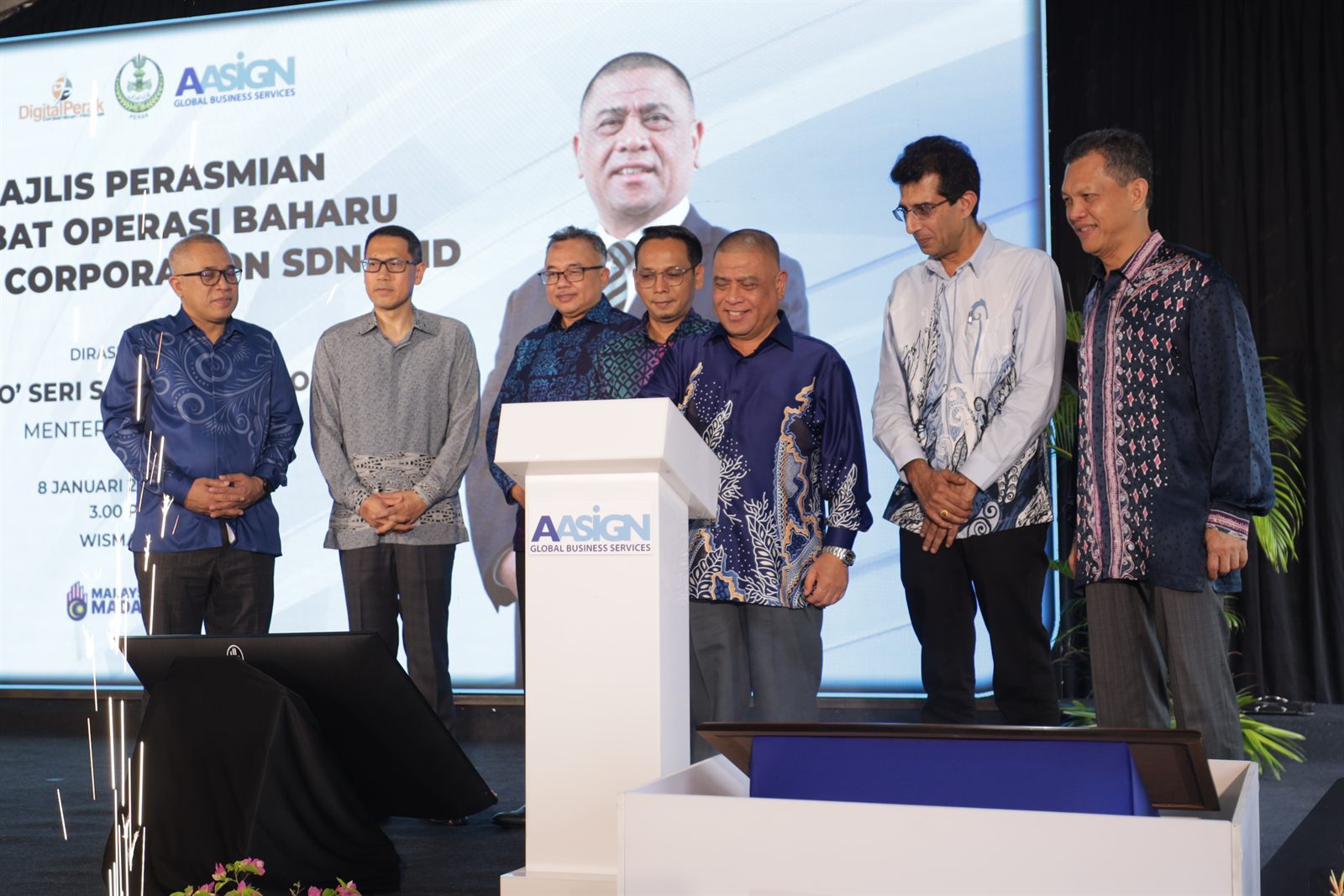 Guests of honour officiating A-Asign's new operations office